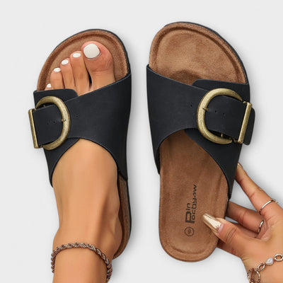 Moss Toronto | Stylish Comfort Sandals