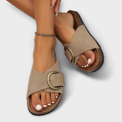 Moss Toronto | Stylish Comfort Sandals